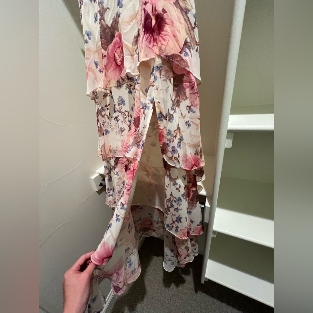 ASOS LUXE ruched wrap tiered maxi skirt in floral print - Picture 9 of 11